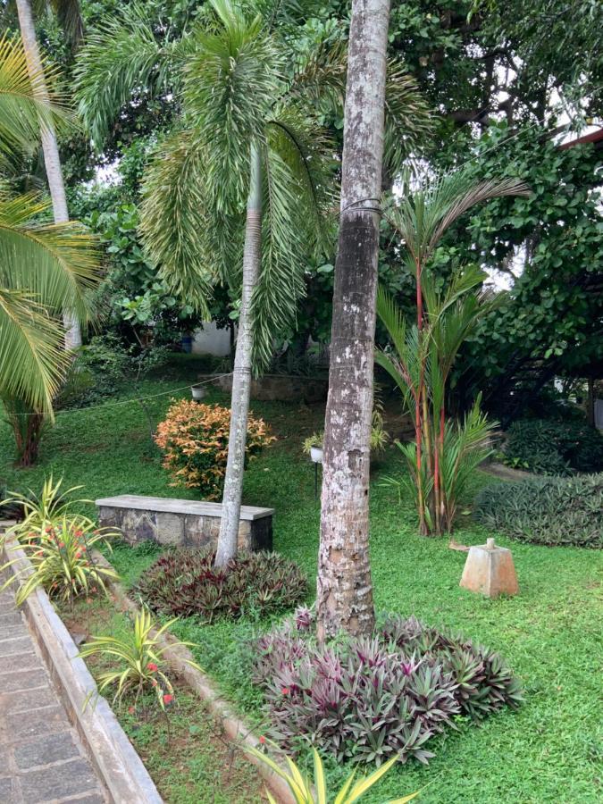 גאלה Lali Villa & Fruit Garden מראה חיצוני תמונה